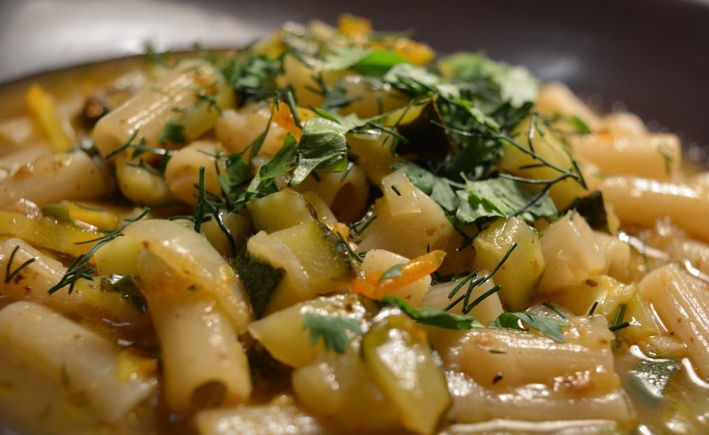 Макароны с овощами