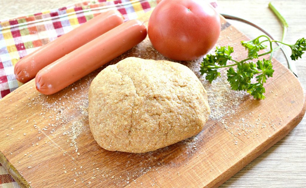 Быстрое тесто для пиццы на майонезе с цельнозерновой мукой