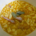 Фото рецепта - Куриные крылья с картофелем в мультиварке - шаг 4