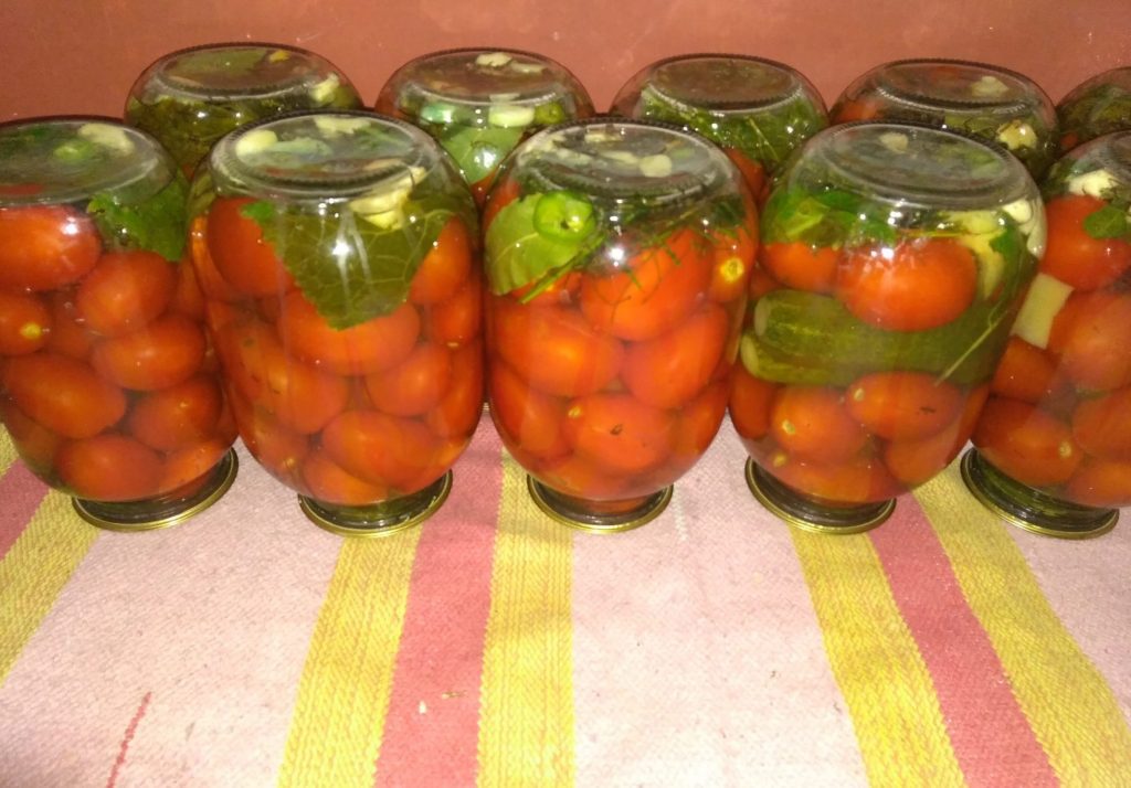 Маринованные помидоры с тархуном