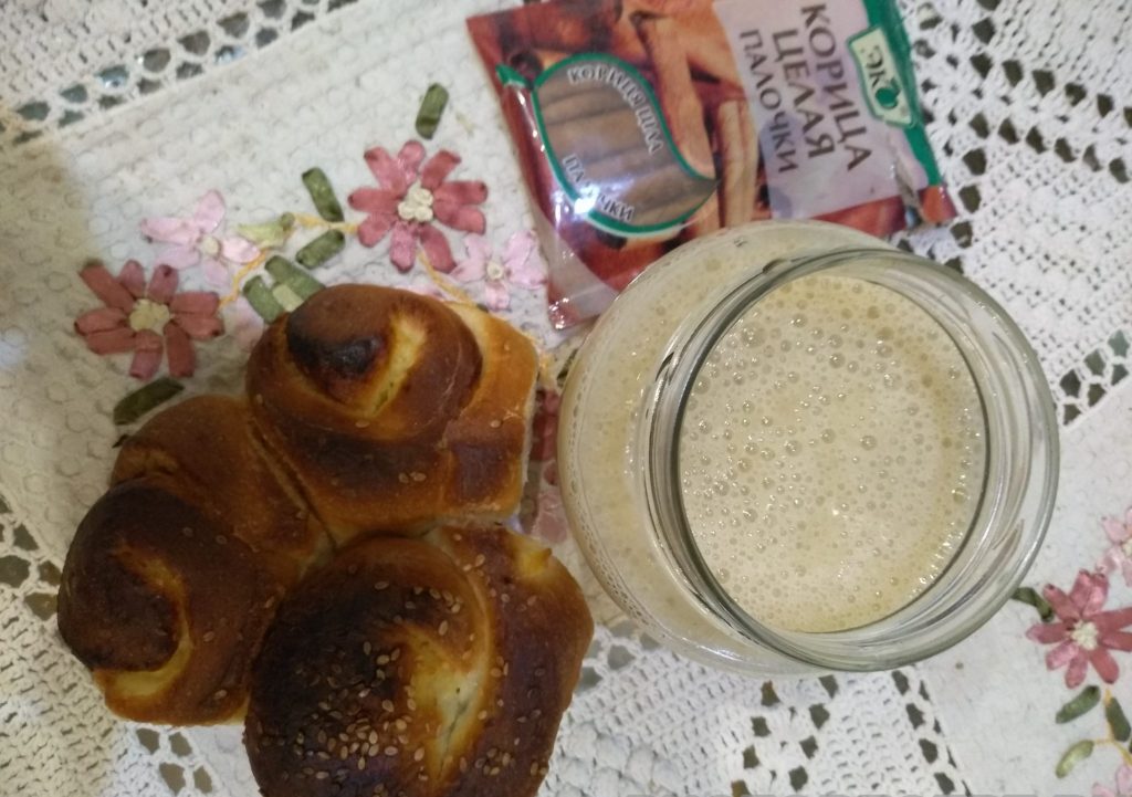 Питательное банановое молоко с корицей