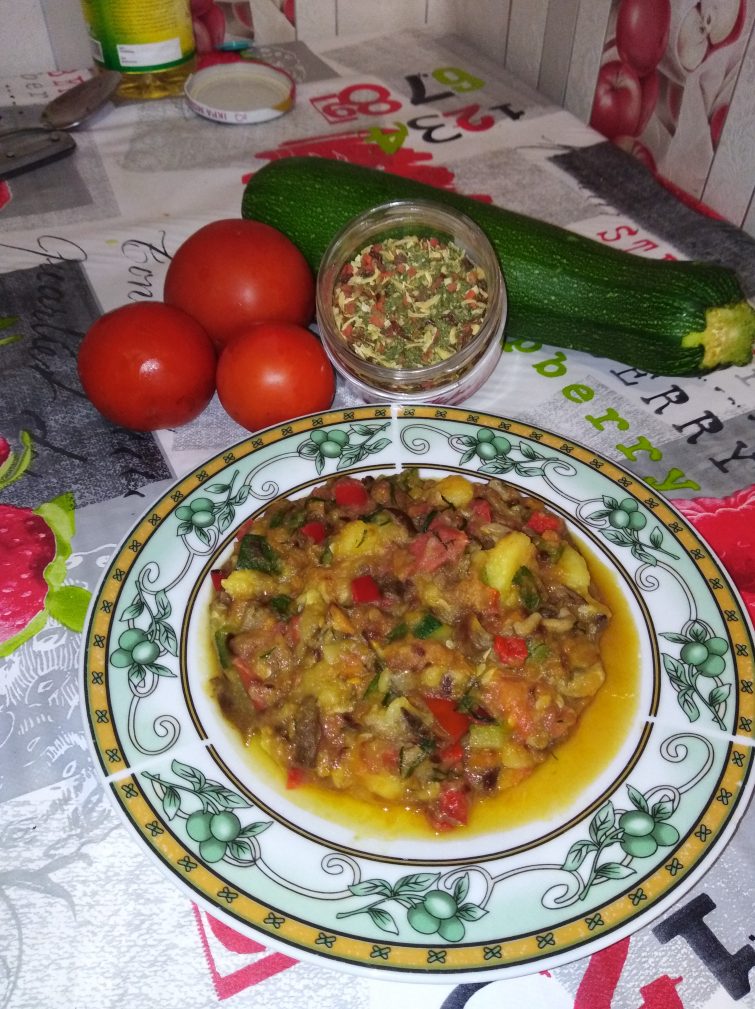 Овощное рагу с грибами