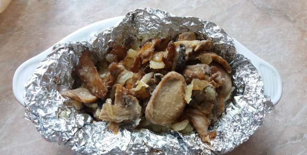 Картофель, запеченый в фольге