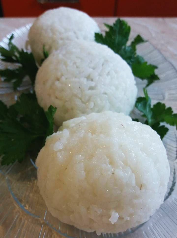 Рисовые шарики с грибами