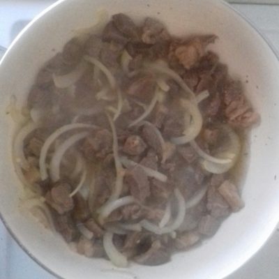 Фото рецепта - Капуста тушеная с мясом - шаг 4