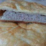 Фото рецепта - Мясной пирог из слоеного теста с фаршем индейки - шаг 5
