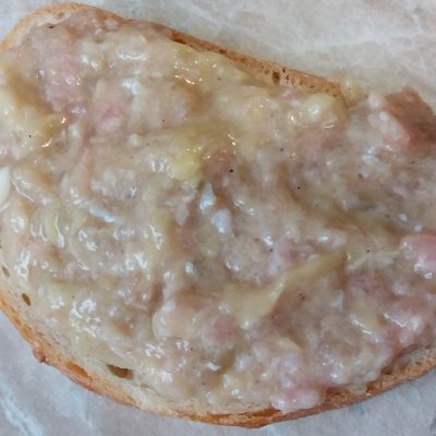Фото рецепта - Закусочные горячие бутерброды с фаршем индейки и картофелем - шаг 3