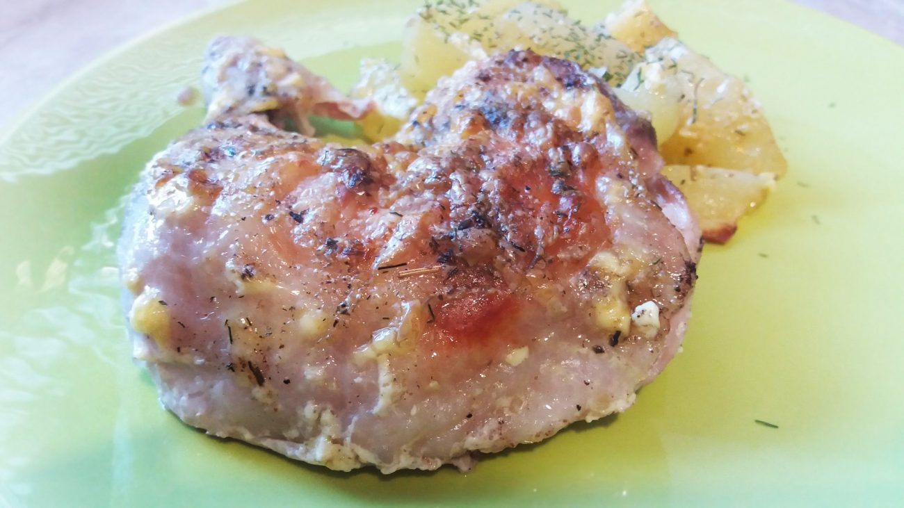 Куриные ножки с хрустящей корочкой в фольге с картофелем