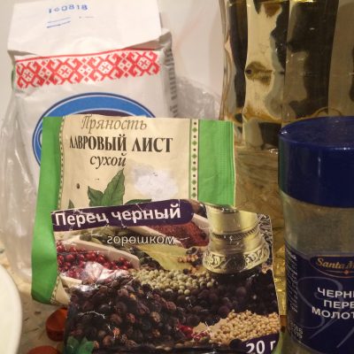 Фото рецепта - Овощной рисовый суп с рыбными консервами - шаг 1