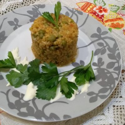 Фото рецепта - Булгур с зеленым горошком и овощами - шаг 3