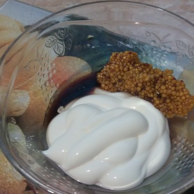 Фото рецепта - Салат из индейки с пекинской капустой и гранатом - шаг 4