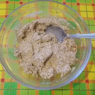 Фото рецепта - Овсяное печенье с бананом и шоколадом - шаг 2
