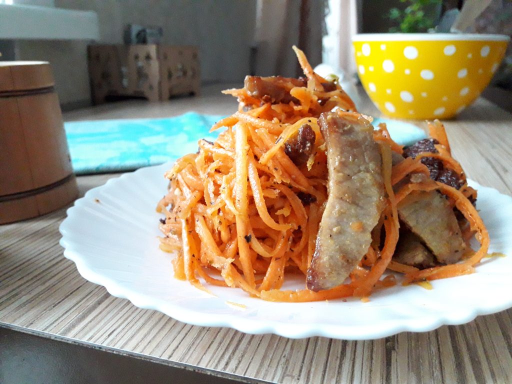 Салат «Морковь по-корейски» с мясом