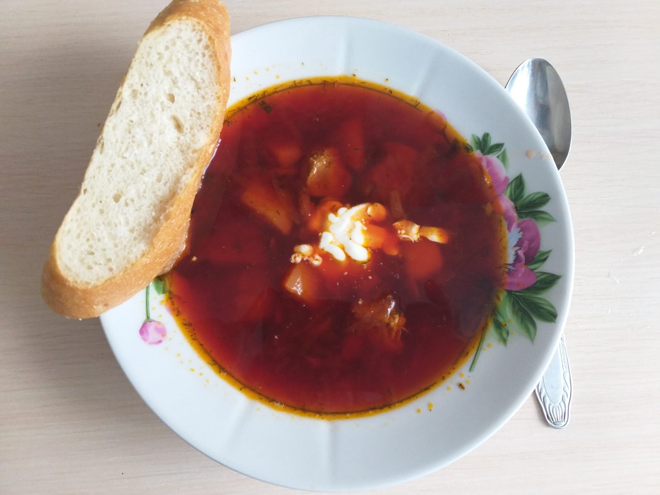 Борщ-свекольник с говядиной