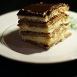 Фото рецепта - Двухцветный торт «Мишка» со сметанным кремом - шаг 9