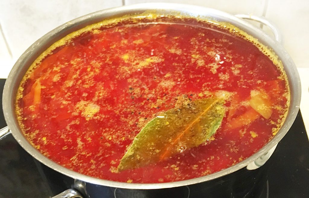 Борщ классический на куриной грудке