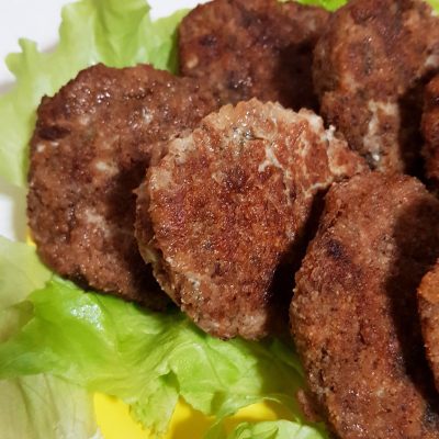 Куриные котлеты с грибами - рецепт с фото