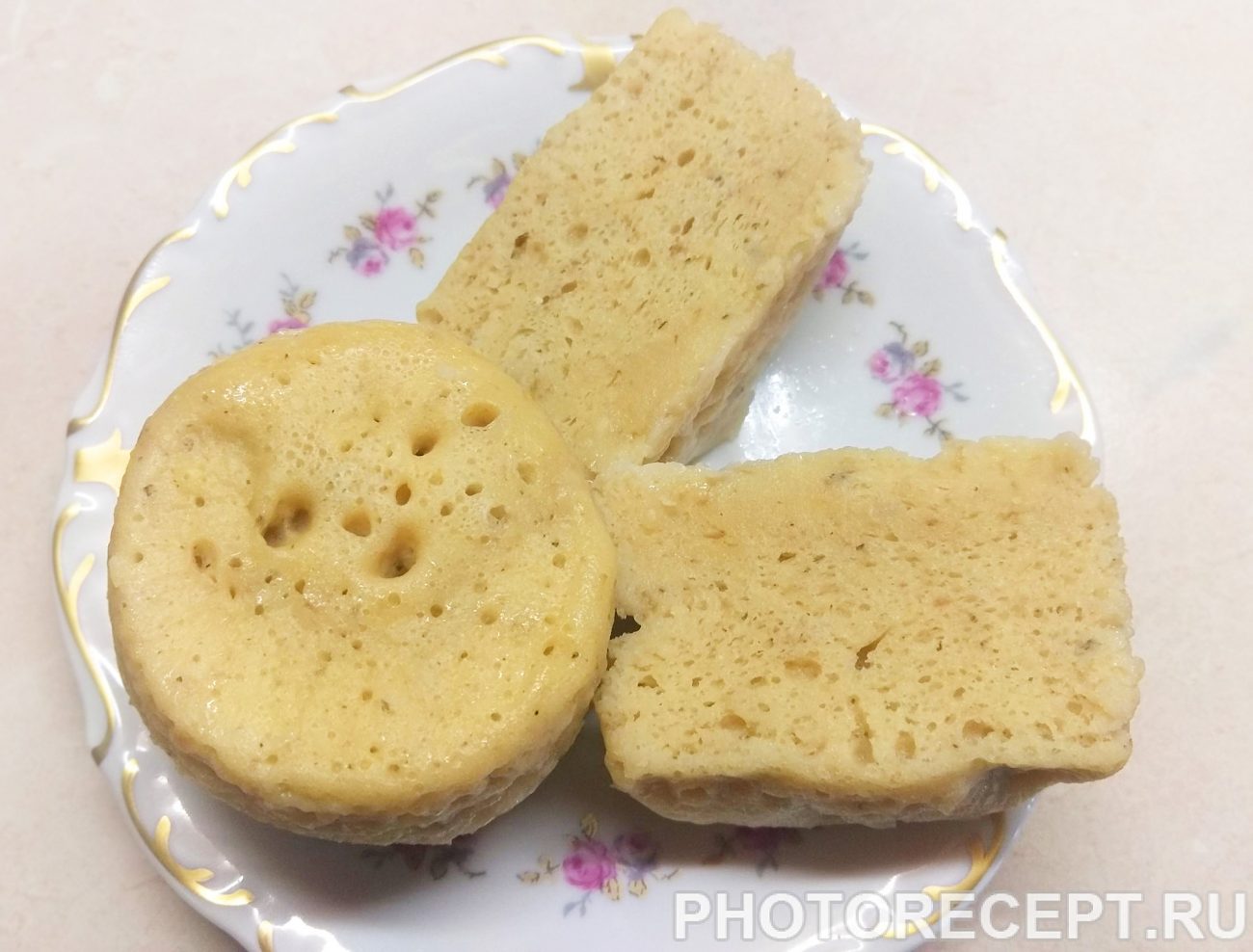 Яблочно-мятный кекс в микроволновке