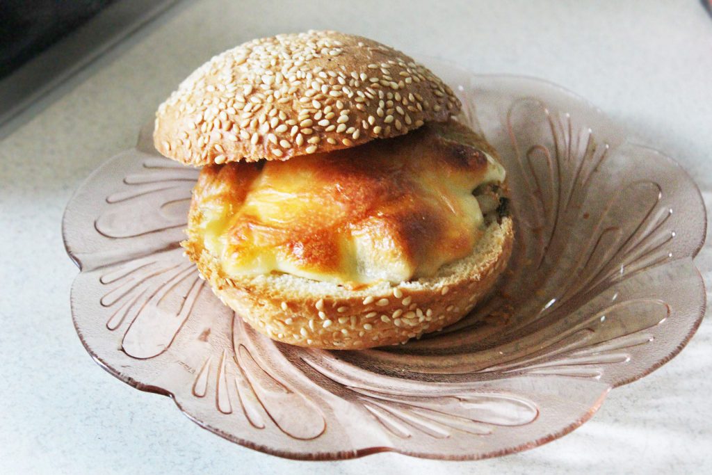 Жульен в булочках к завтраку (грибы-курица-сыр)