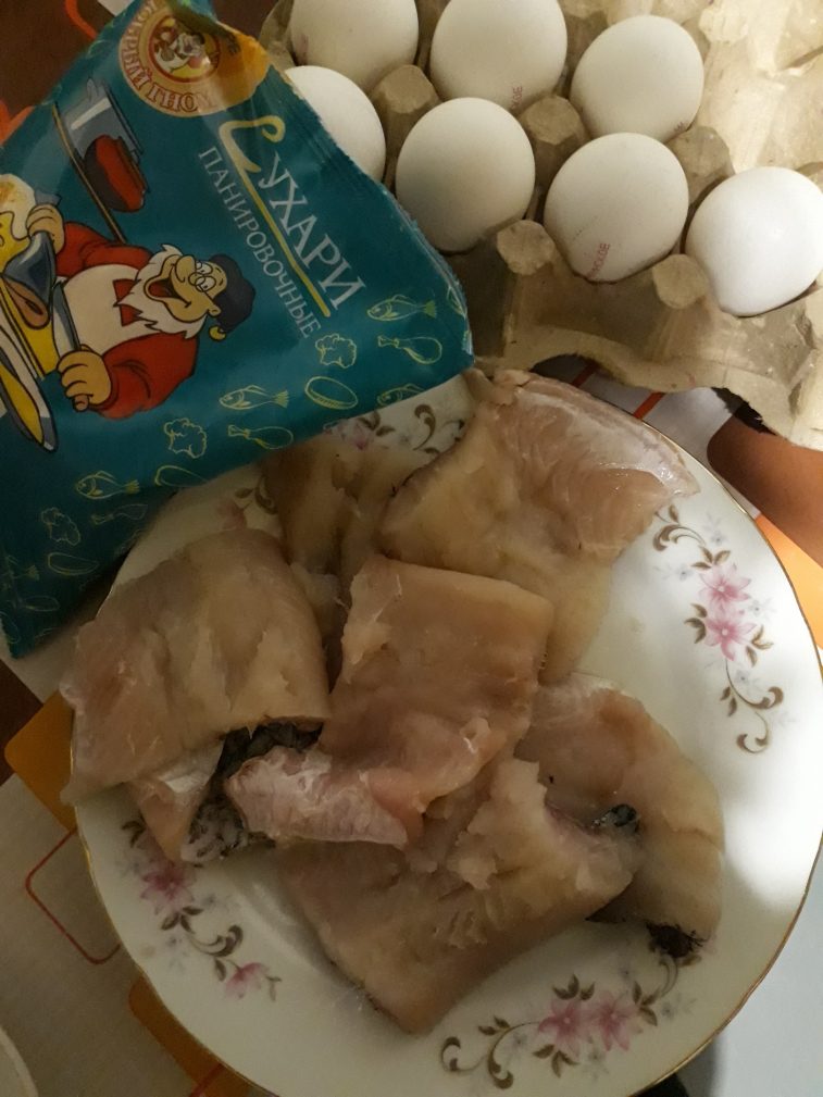 Фото рецепта - Жаренная рыбка в панировке с овощами - шаг 2