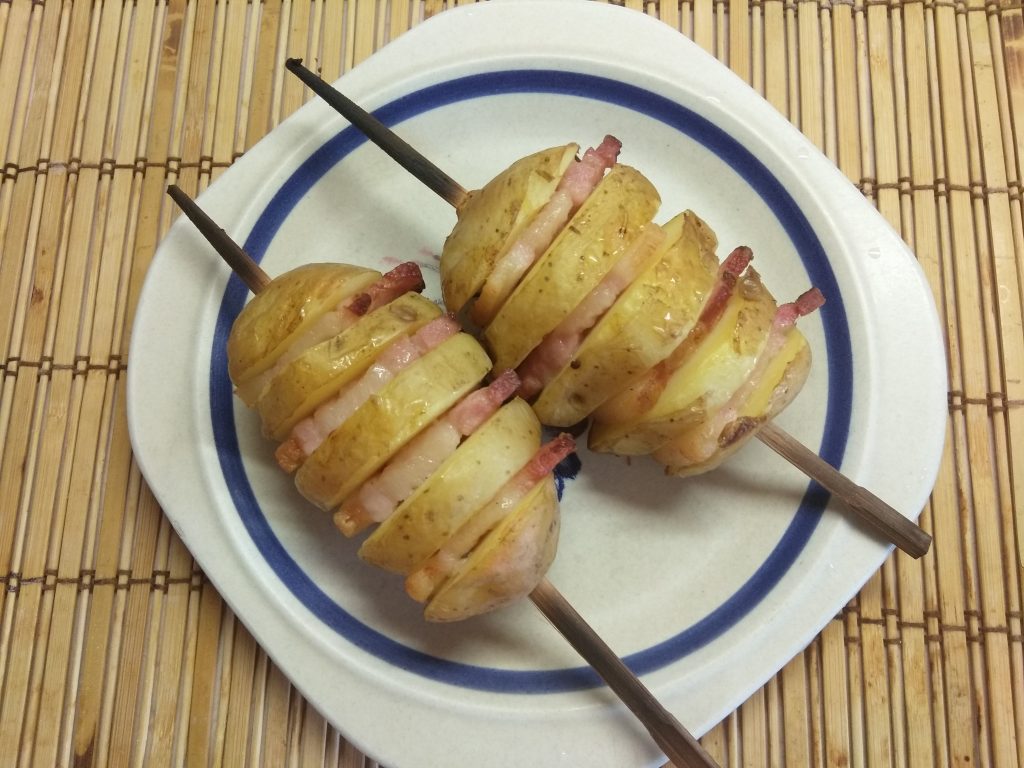 Шашлык из картофеля и грудинки
