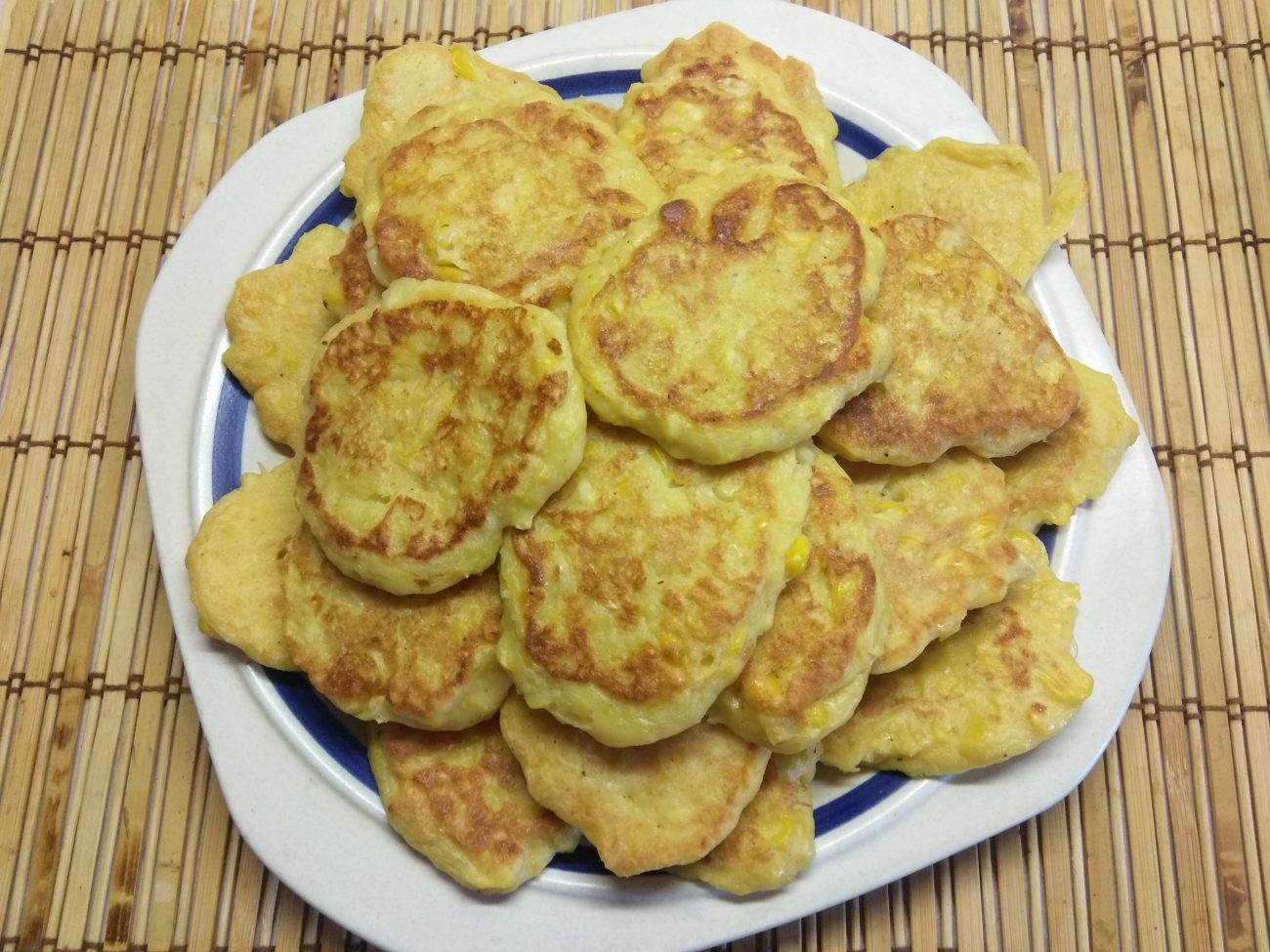 Оладьи из молодой кукурузы на молоке