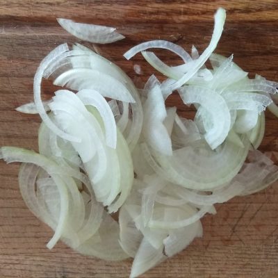 Фото рецепта - Запеченное мясо по-французски с помидорами - шаг 2