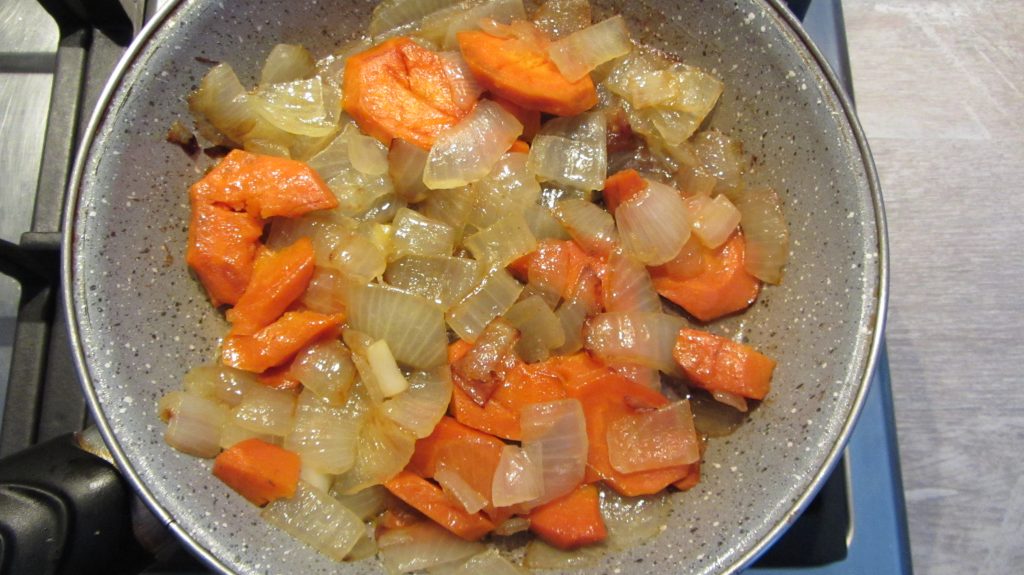 Фото рецепта - Паштет из куриной печени - шаг 3