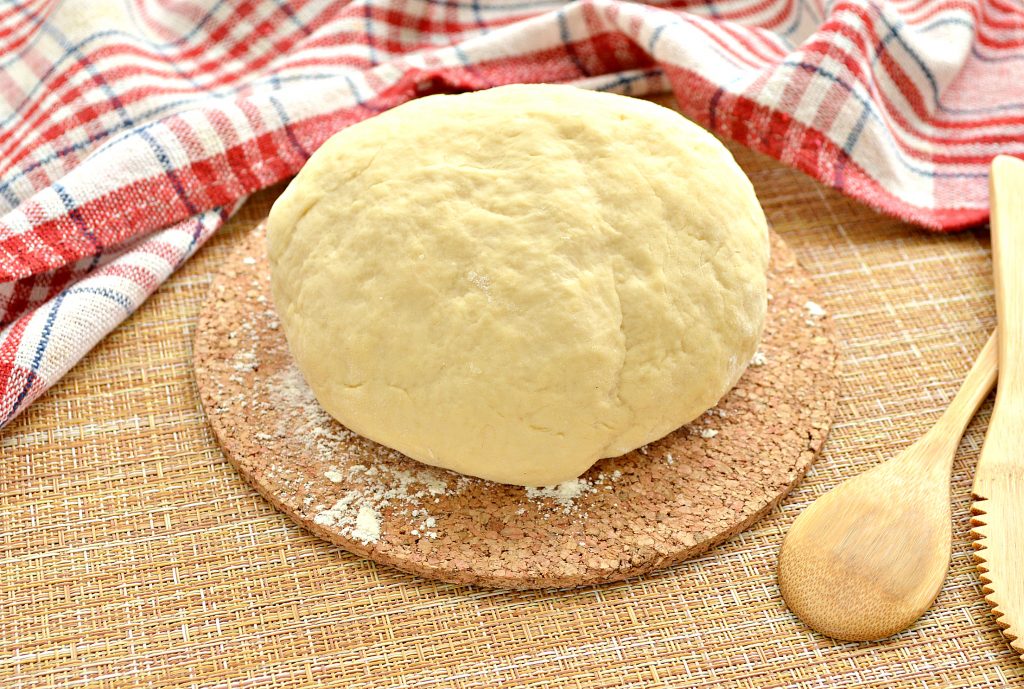 Тесто для мантов на молоке с яйцами