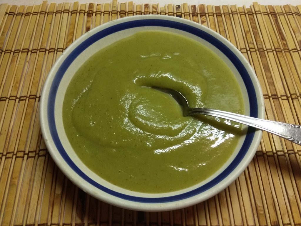 Картофельный суп-пюре из брокколи и зеленого перца