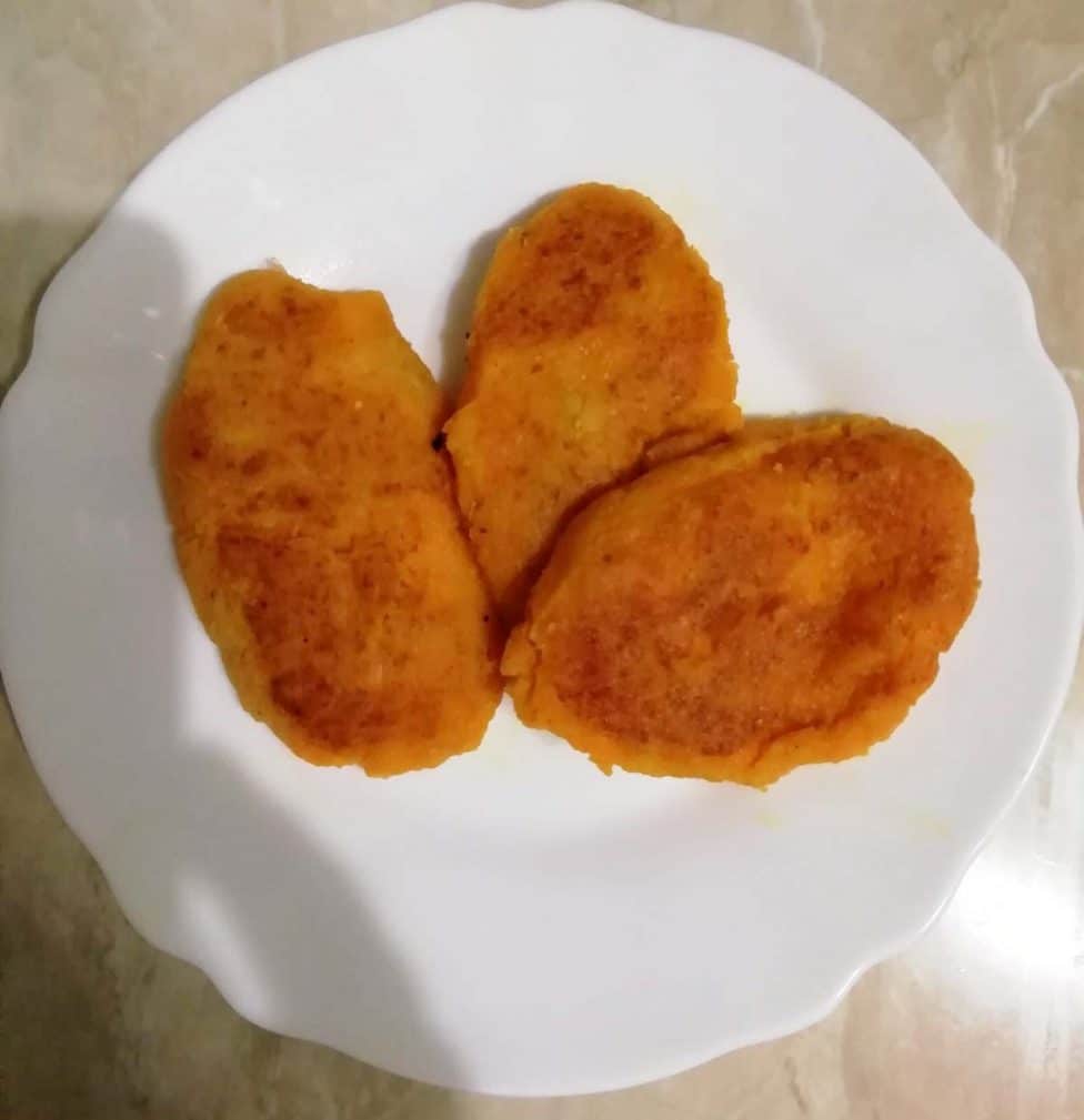 Жареные морковные котлеты