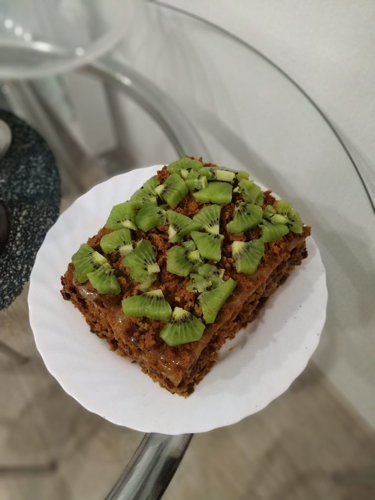 Вкусный слоеный морковный торт