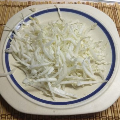 Фото рецепта - Картофельный салат с курицей, киви и пекинской капустой - шаг 1