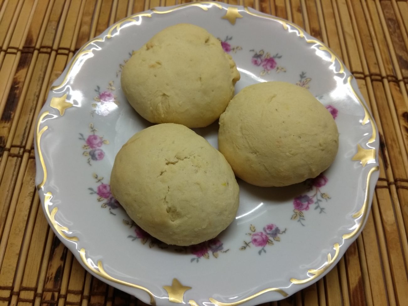 Апельсиновое песочное печенье с корицей