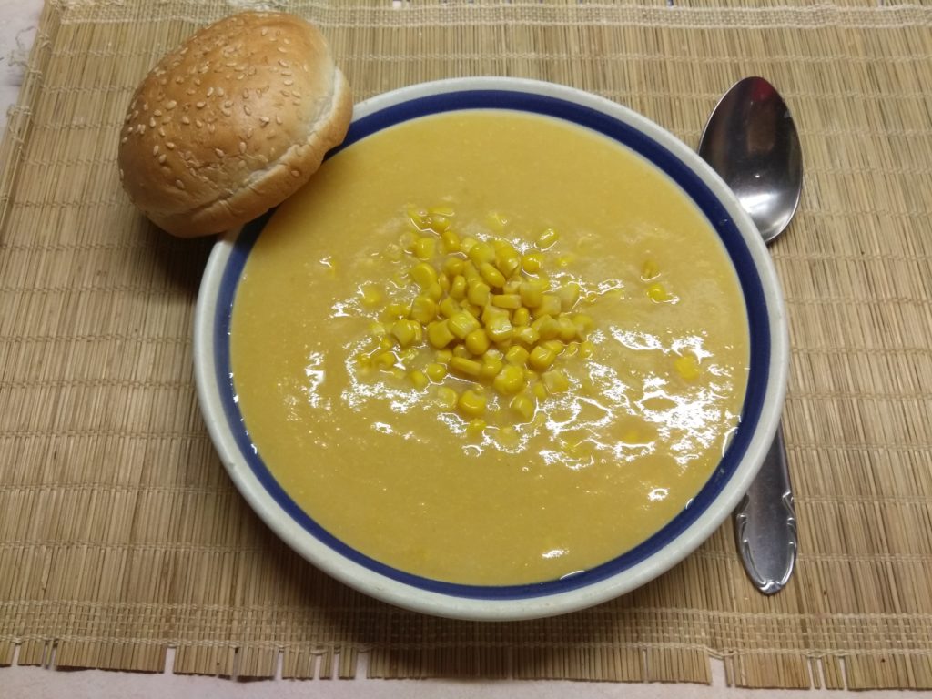 Крем-суп из консервированной кукурузы с картофелем
