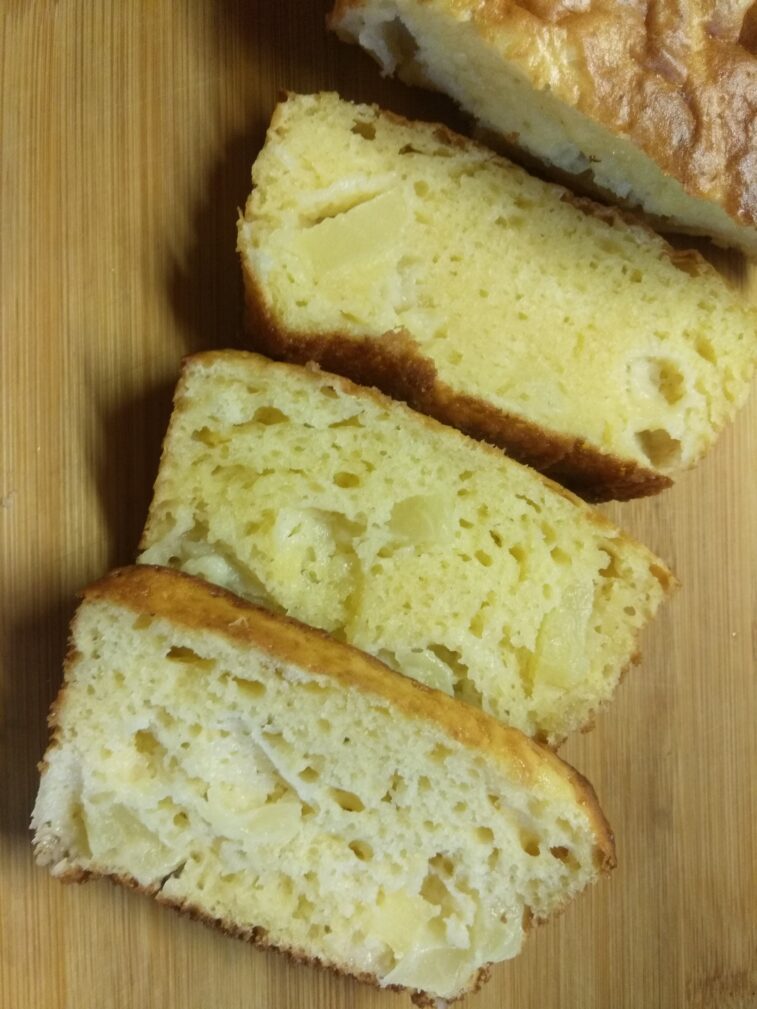 Кекс с консервированными ананасами