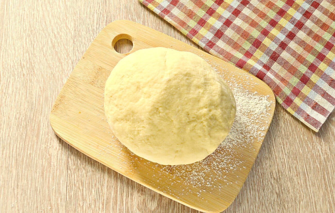 Заварное тесто для пельменей и чебуреков рецепт с фото