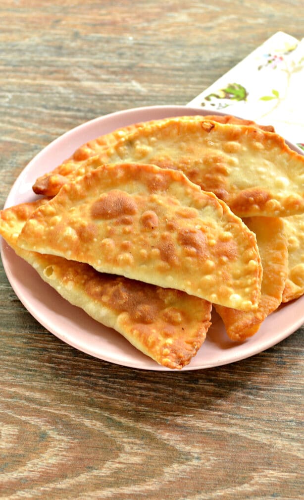 Чебуреки в мультиварке