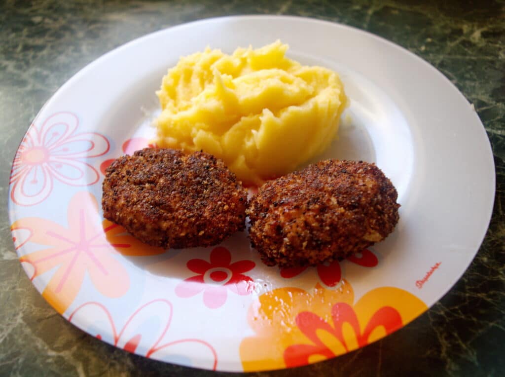 Рубленые котлеты из куриной грудки