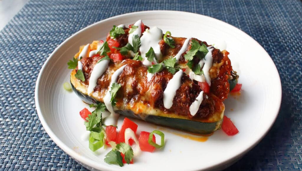 Фаршированные кабачки с говядиной и сыром