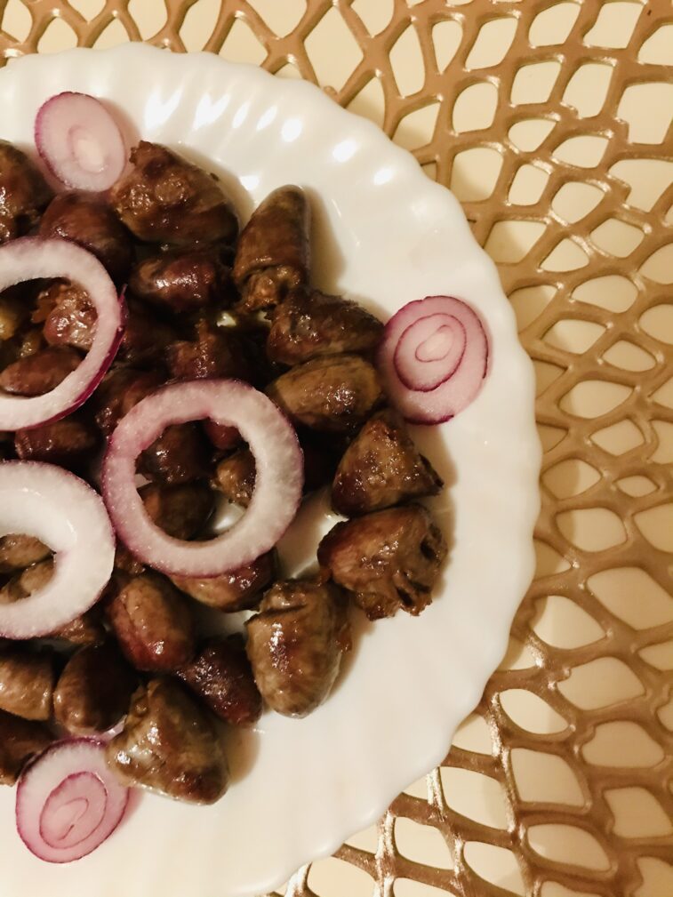 Жареные куриные сердечки
