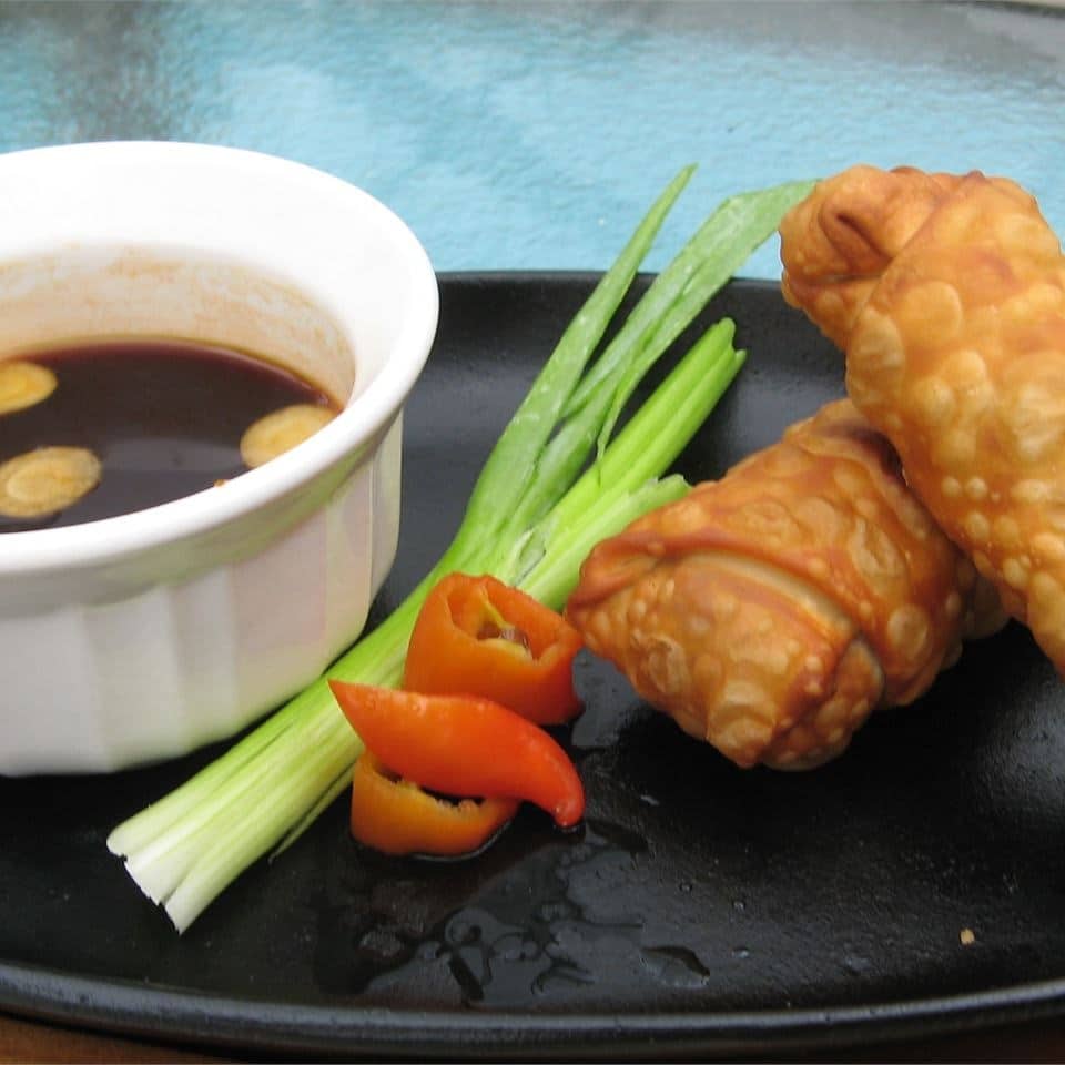 Жареные рулетики с мясом и овощами