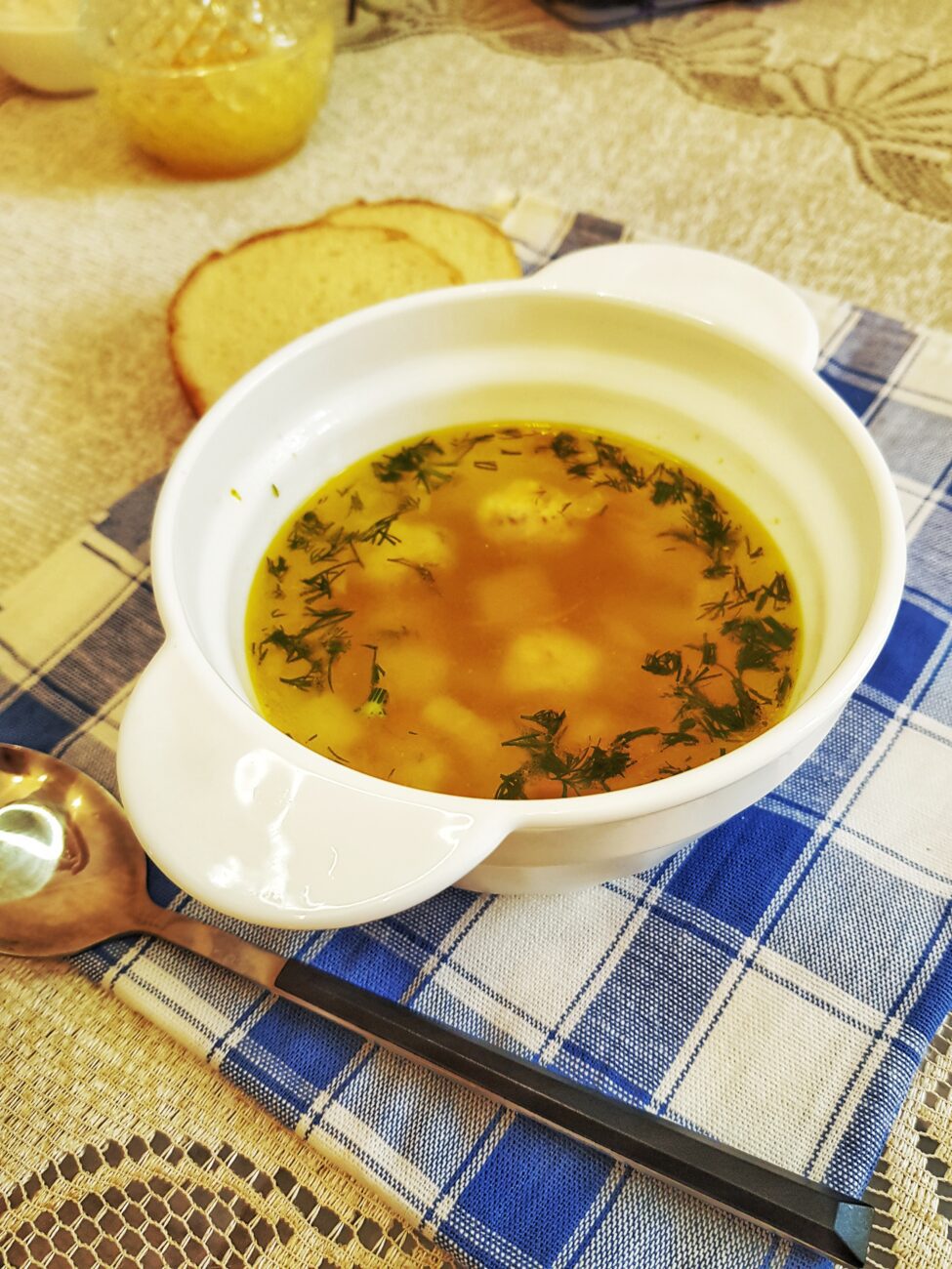 Картофельный суп с куриными фрикадельками