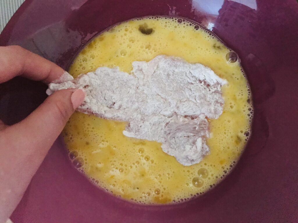 курица под грибной шубой в духовке. 4321fab8 1db2 49b2 a0da b79d0ebe9391. курица под грибной шубой в духовке фото. курица под грибной шубой в духовке-4321fab8 1db2 49b2 a0da b79d0ebe9391. картинка курица под грибной шубой в духовке. картинка 4321fab8 1db2 49b2 a0da b79d0ebe9391. Всем привет! Это совсем не сложное блюдо и такое вкусное, что вся ваша семья его полюбит безоговорочно. Я часто готовлю его на ужин. Выглядит оно, кстати, очень аппетитно. Поэтому куриная грудка под шубой вполне подойдёт и для праздничного стола в качестве горячего.