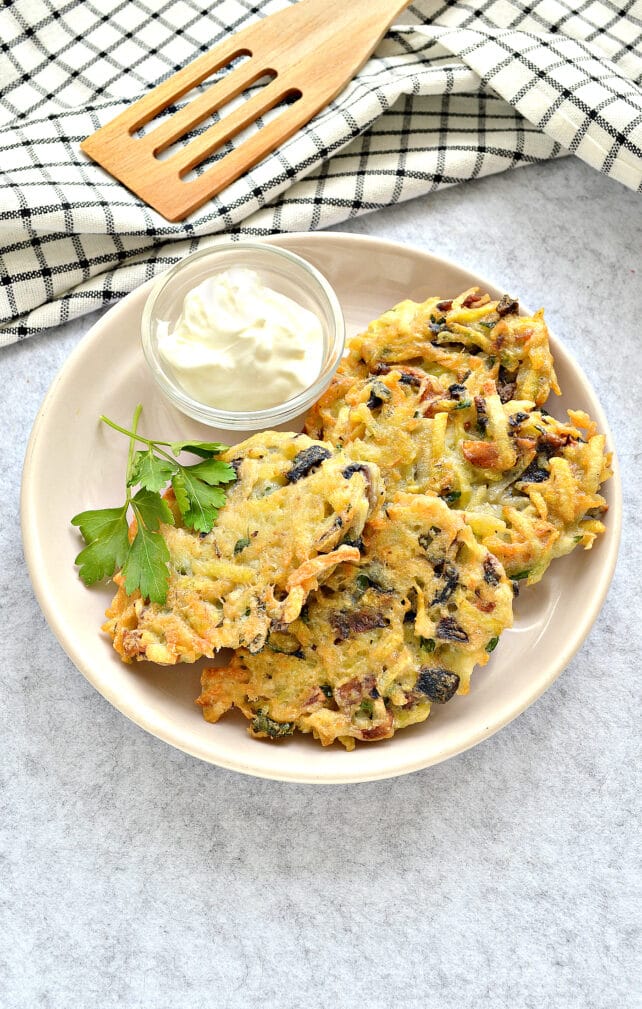 Драники с шампиньонами