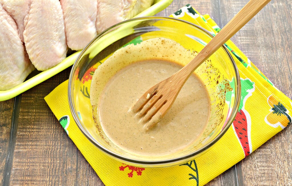 Фото рецепта - Маринад для запекания куриных крылышек - шаг 7