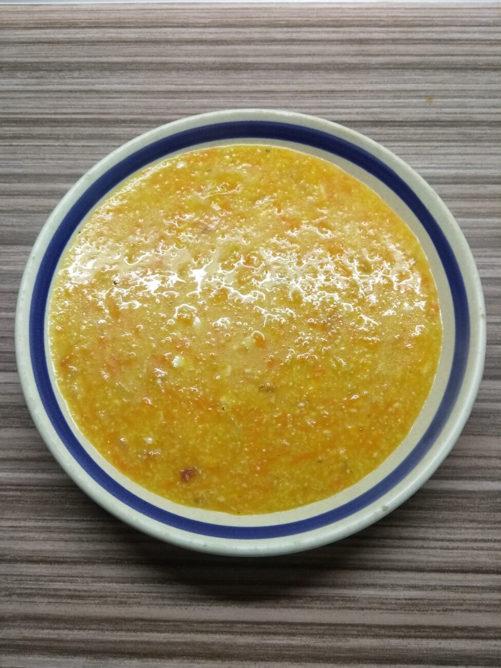 Кукурузная каша с сушенными грибами и сыром