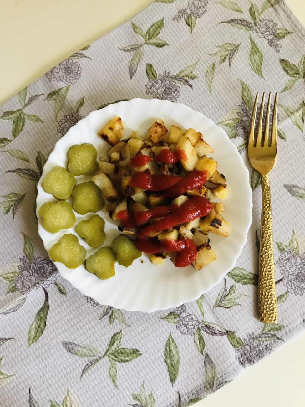 Жареная картошечка с луком