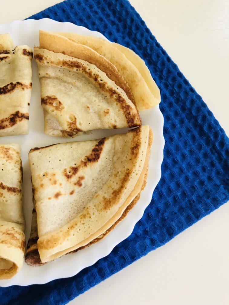 Блинчики на кефире и кипятке