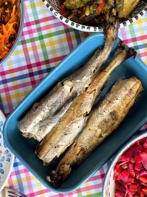 Минтай запеченный